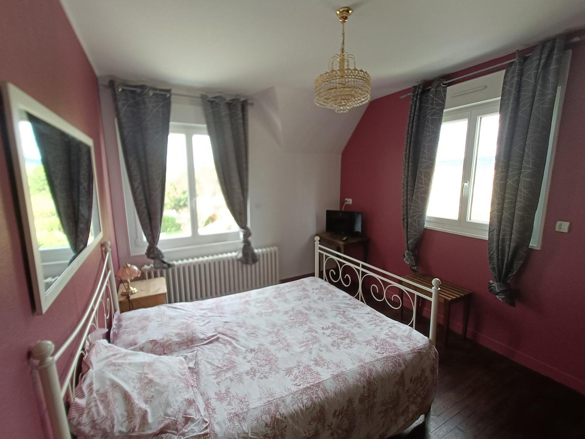 Maison Rose Cherence-le-Roussel Luaran gambar