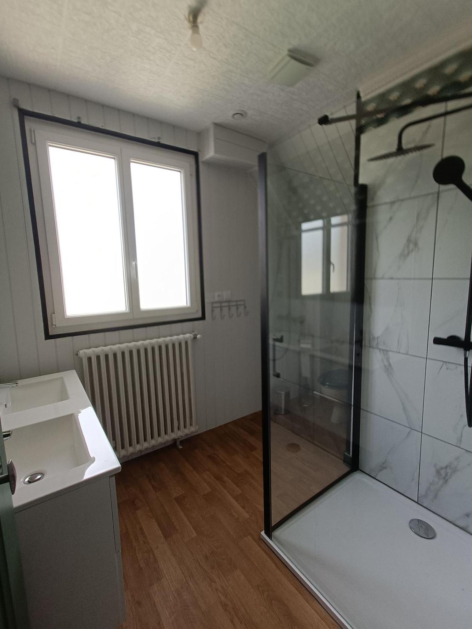 Maison Rose Cherence-le-Roussel Luaran gambar